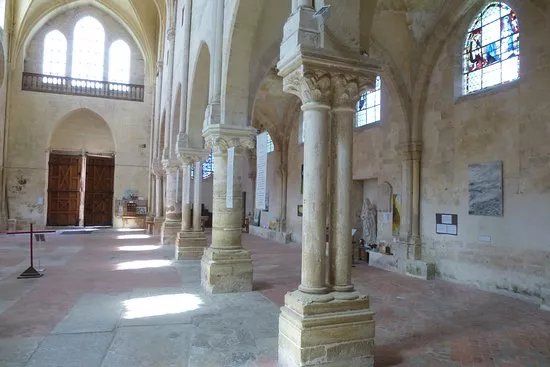Collegiale Saint Martin
