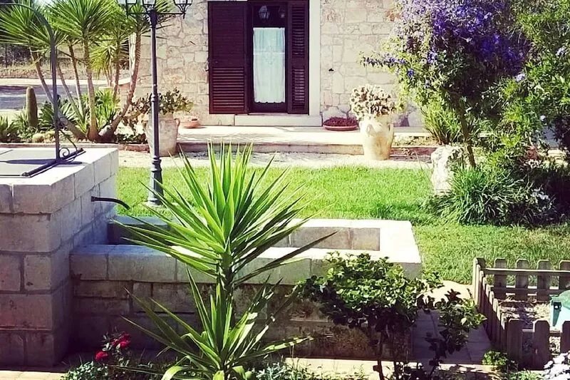 VILLA GIUSY. SICILIAN VILLA LARGE PRIVATE POOL