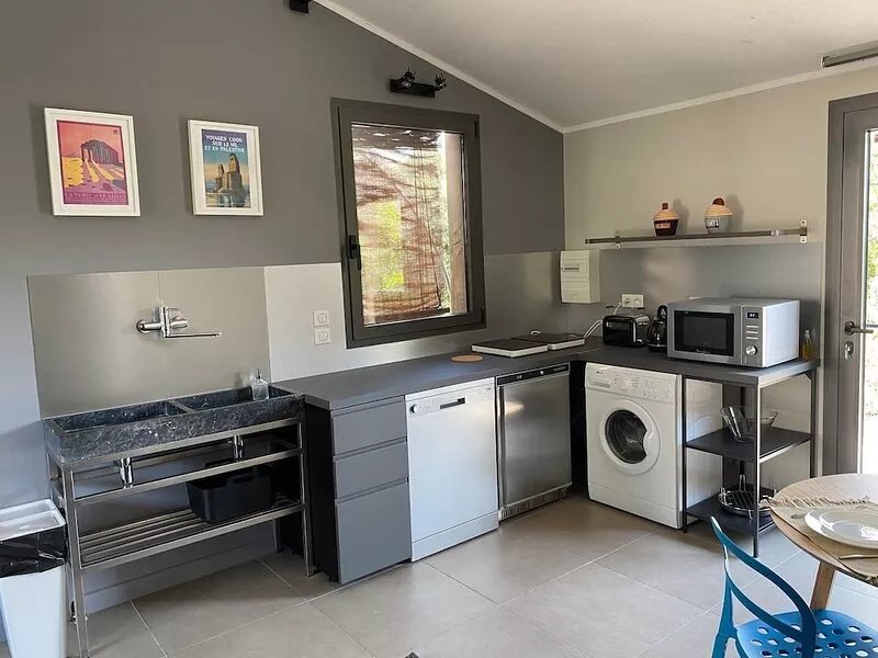 Charming Guesthouse with view to countryside and Mont Ventoux