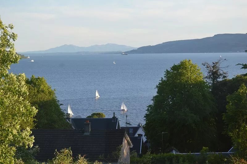 Victorian terraced Cottage with great views.