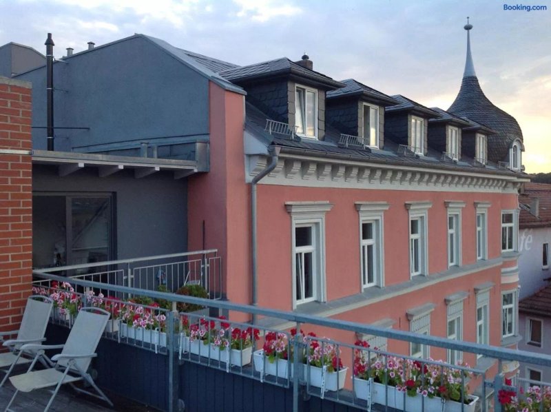 Gastehaus "Rendezvous Am Schlossplatz"