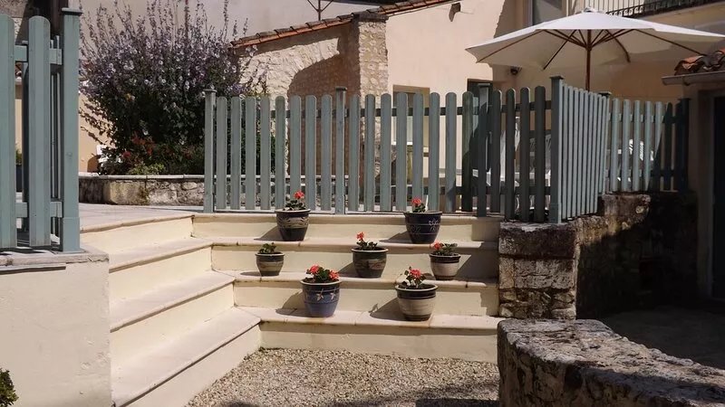 Apartement Ruisseau  - a light and airy property beside pool.