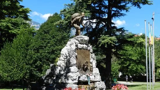 Monumento all'Alpino