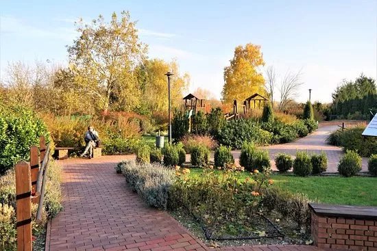 Roman Ruin Garden