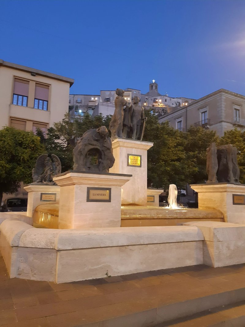 Na Cosa Duci Di Rosa Folisi