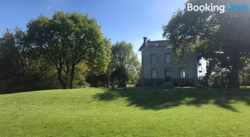 Maison d'eclusier Canal de la Martiniere