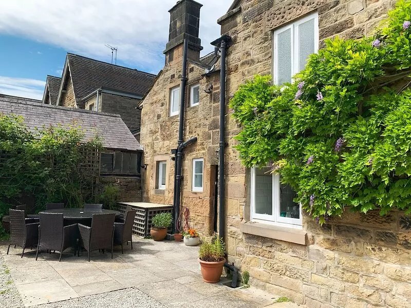 Luxury Grade II Listed House near Chatsworth