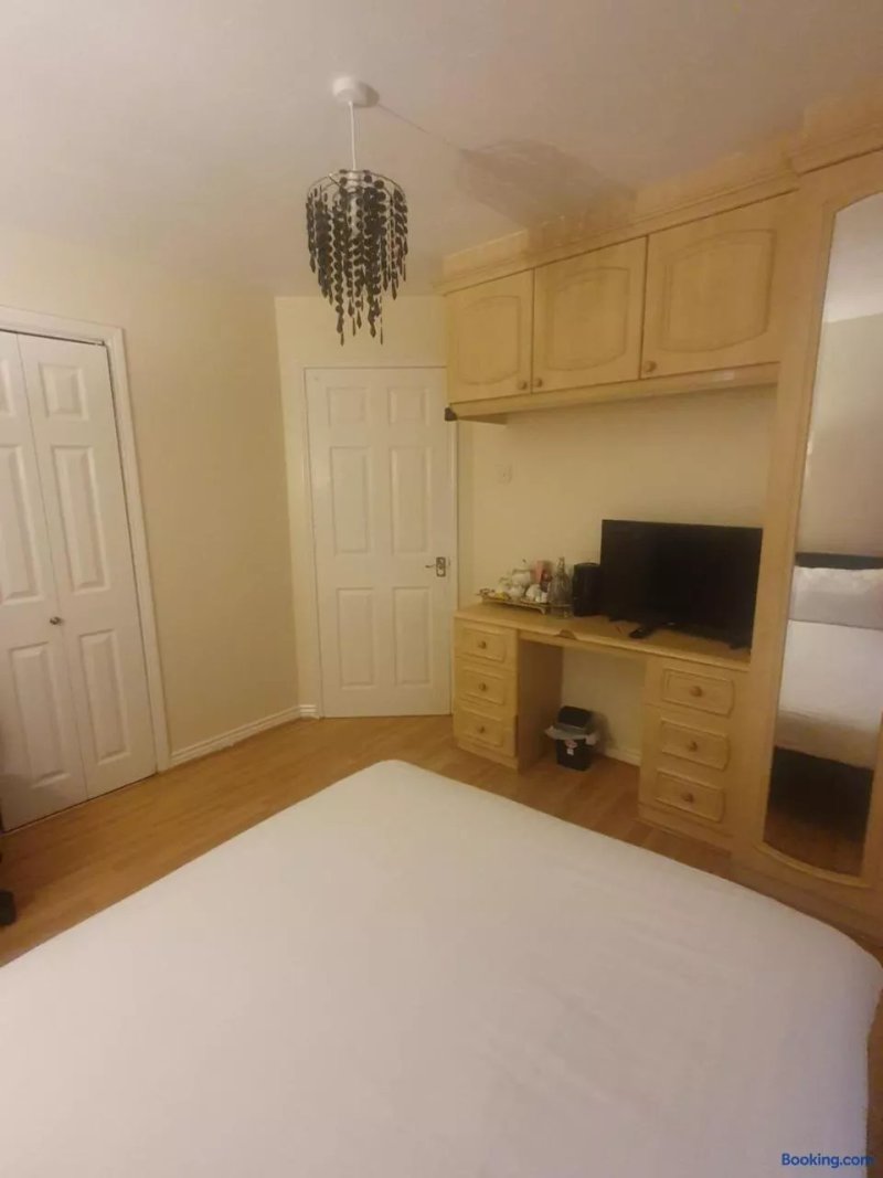 Double Size And Single Room In Barking