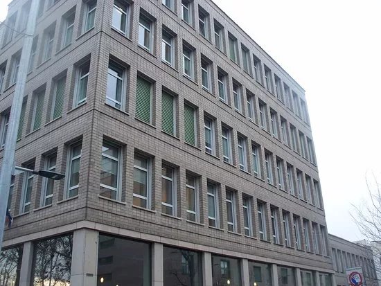 Universita Commerciale Luigi Bocconi - Biblioteca