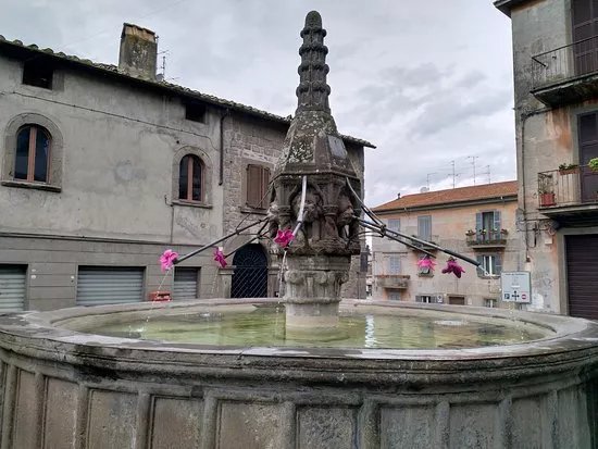 Fontana del Piano
