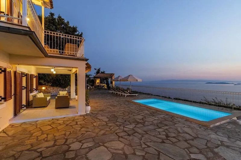 Aigaio pool Villa, gaze the sunset over the Aegean sea...