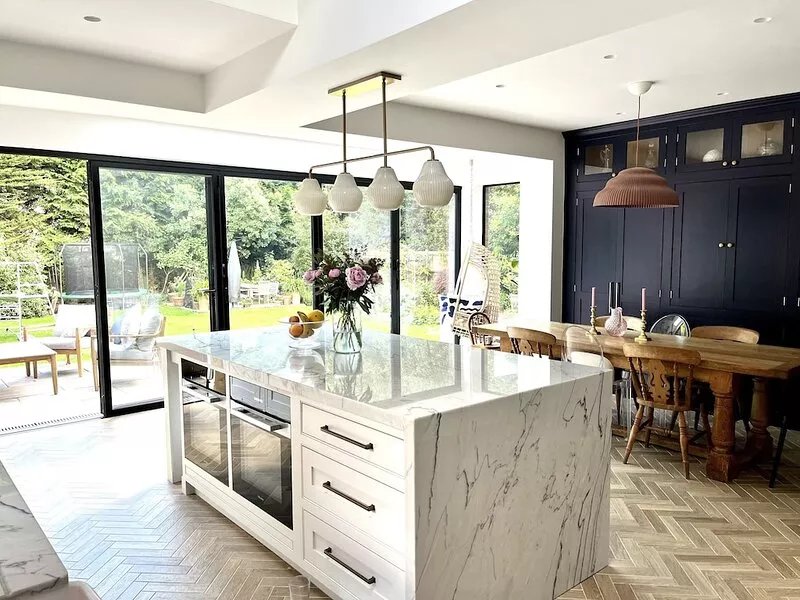 London mansion house, impeccable design, huge garden, close to the tennis