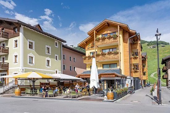 MOTA hotel
