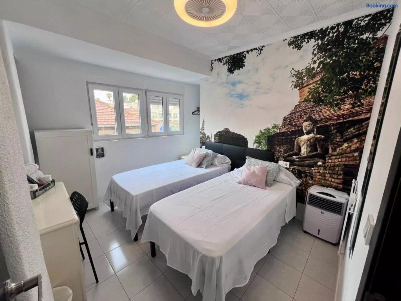 Novelda Centro Habitaciones Con Bano Privado Y Compartido , Cocina Y Terraza