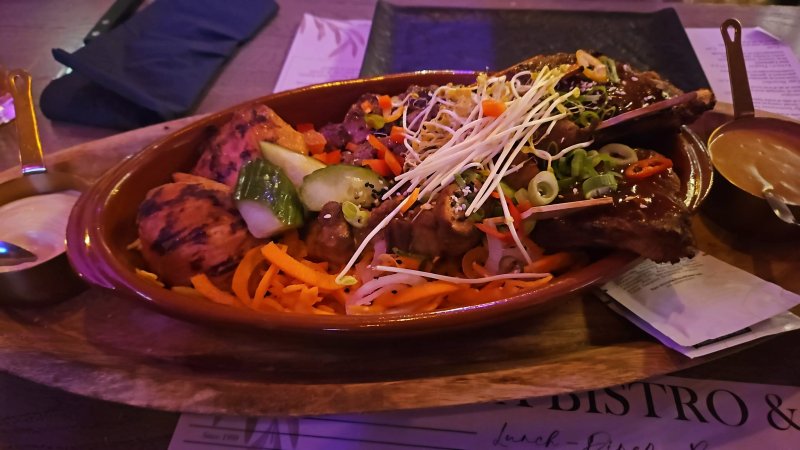 Echica bistro & bar