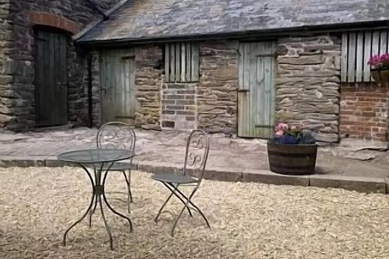 Cottage With Sea Views And Direct Access Onto Coastal Path