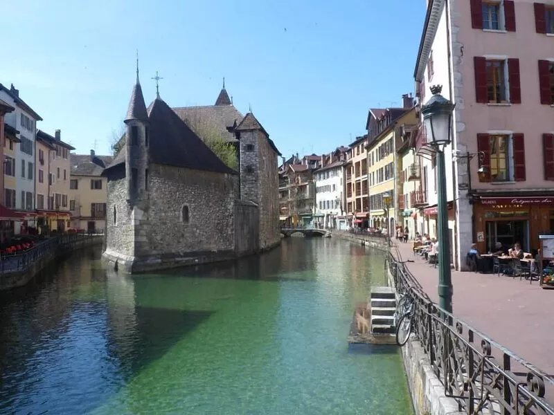 Apartment with garage in the heart of Annecy