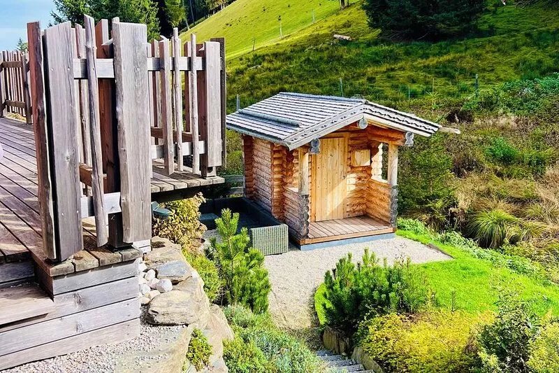 NEW built: Exclusives PREMIUM CHALET with fireplace, sauna, HotTub, WiFi and