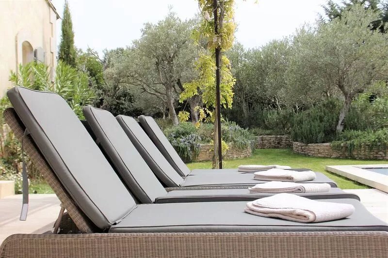 Grandeur Villa in Eygalières with Pool