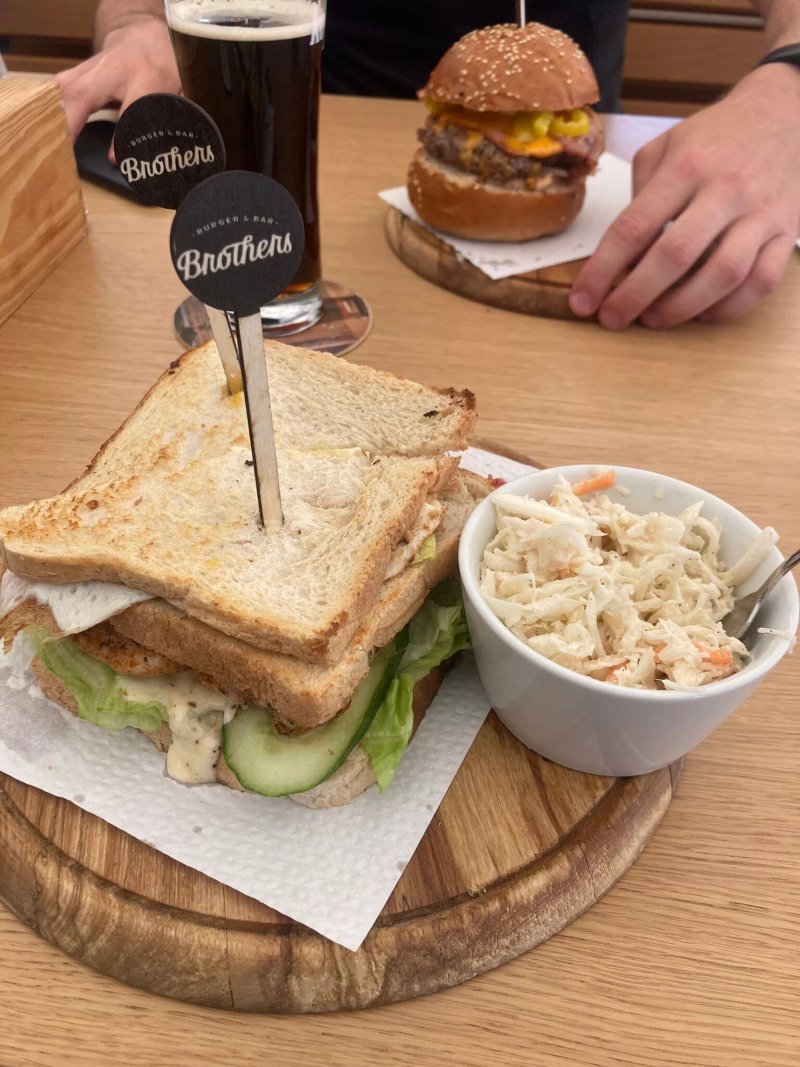 Burger & Bar Brothers