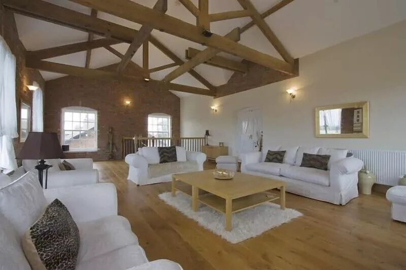 Celebration House / Victorian Railway Conversion. Sleeps up to 18 guests.