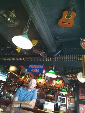 Billy's  Old English Pub