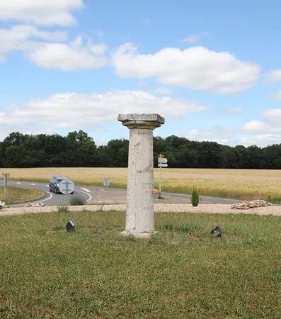 Borne-colonne De Marloux
