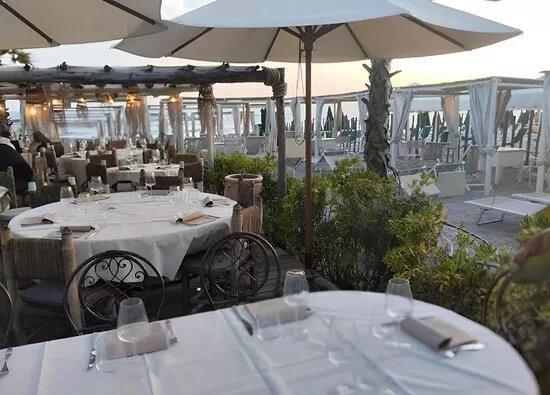 Exclusive Beach Club di Alessio Giorgieri