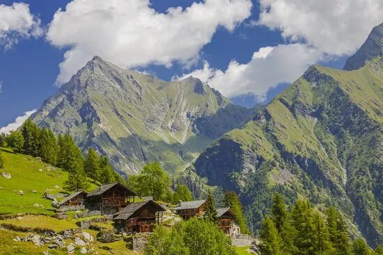 karibu adventures - Hiking the Italian Alps