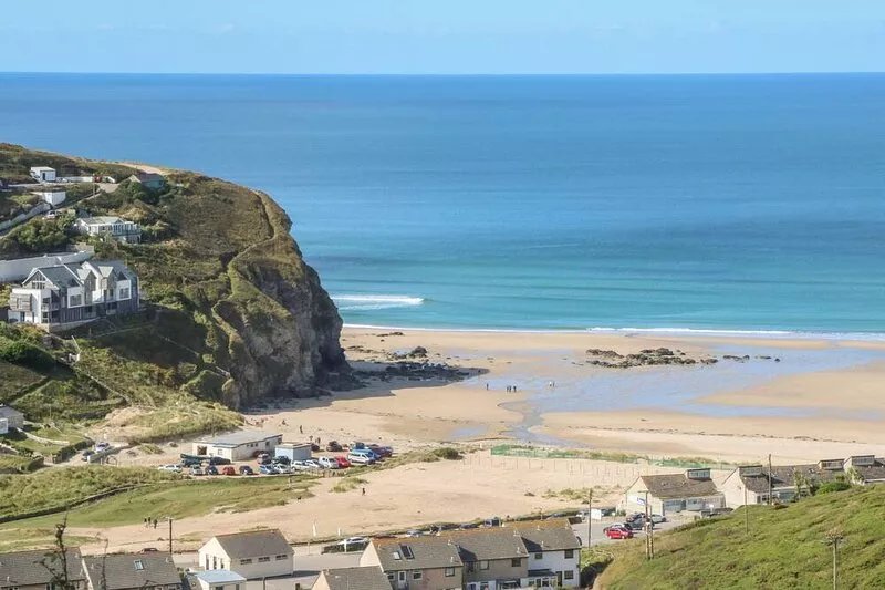 HAY LOFT, pet friendly, country holiday cottage in Camborne