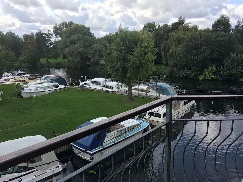 Waterfront House in the heart of St.Neots
