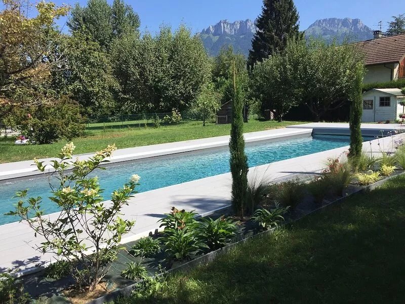 Contemporary house with private pool between lake and mountains - Wifi