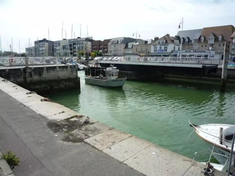 Gite renovated in 2024 quiet 200m from the beach equipped for people with
