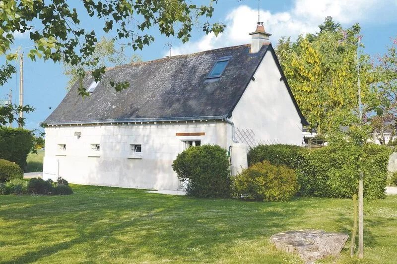 Lovely home in Saumur with WiFi