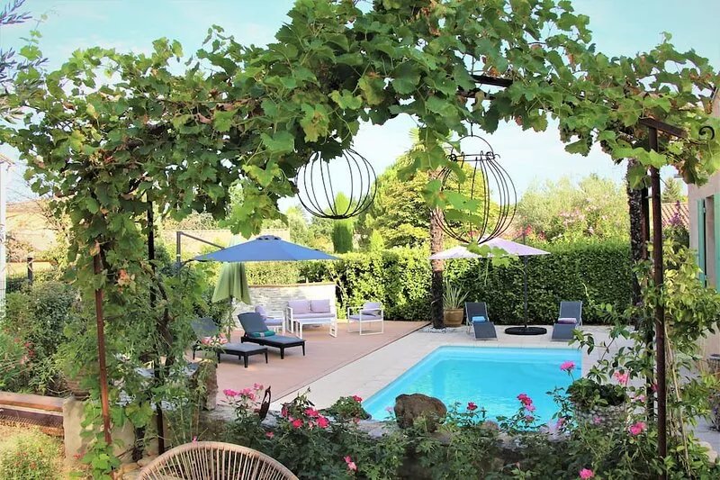 Splendid Villa- Private heated pool-3 double bedrooms, 2 bathrooms