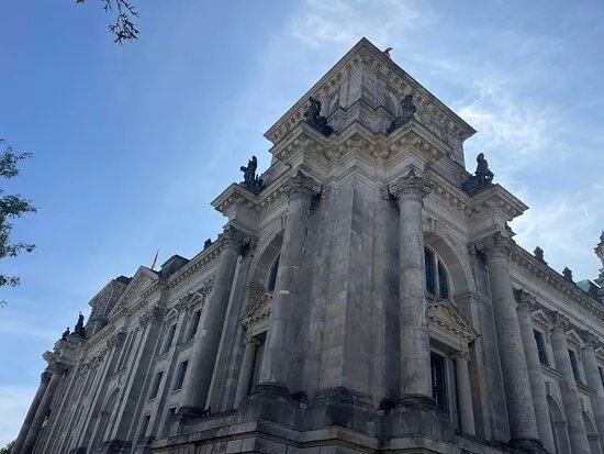 Bibliothek des Deutschen Bundestages