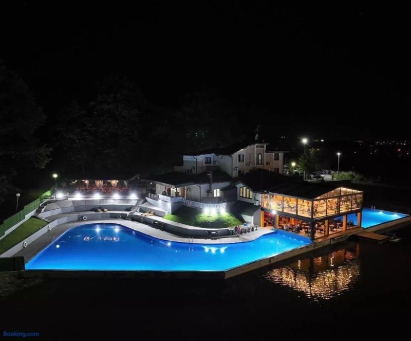 Jezero Guest House