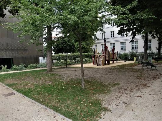 Carre-de-Baudouin Garden