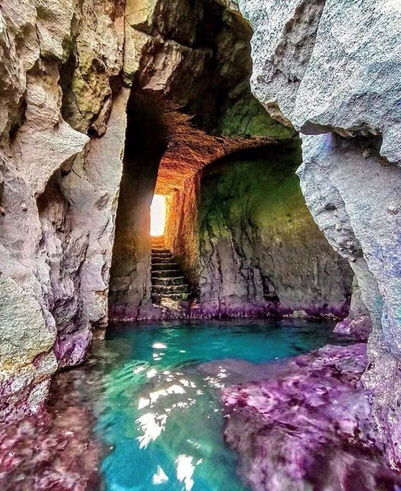 Grotta Delle Sirene