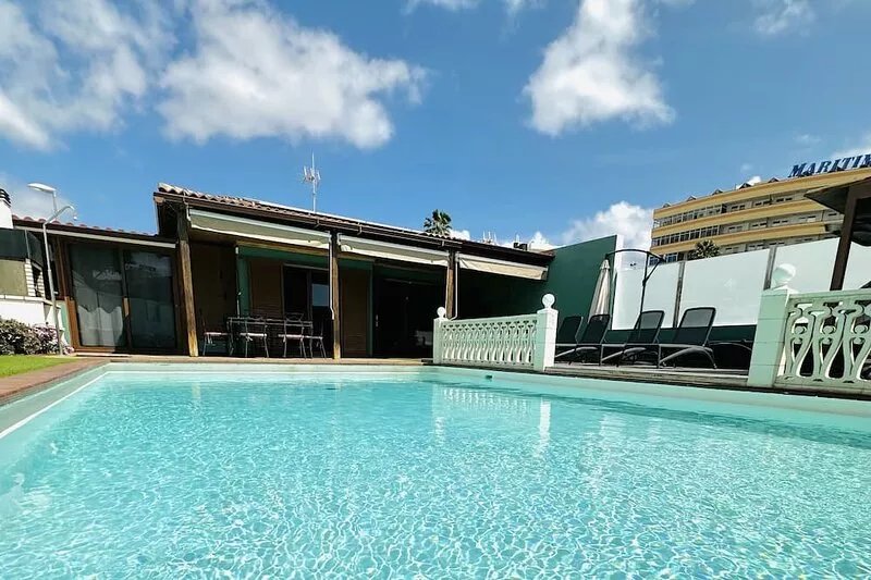 Playa del Inglés Villa 5 minutes from the beach - POOL OF SALTS AND CLIMATE
