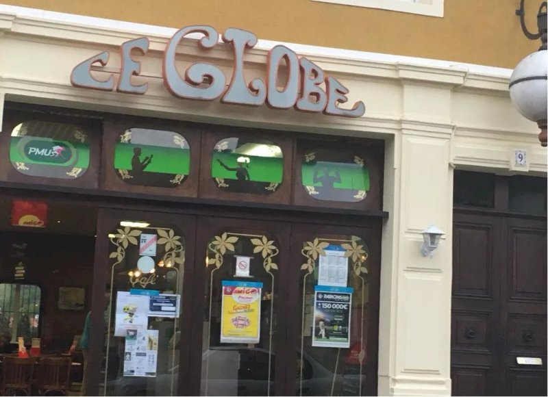 Le Globe