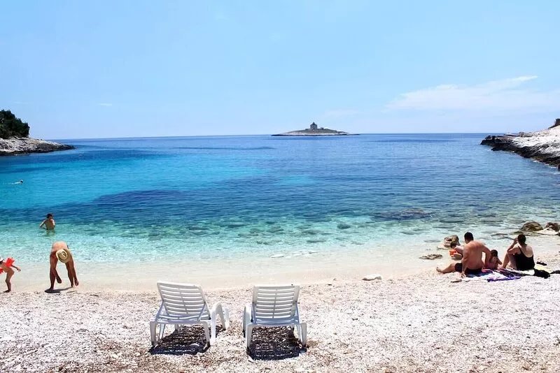 Studio flat near beach Hvar (AS-10430-a)