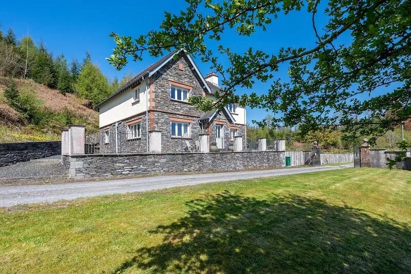 Cunsey Lodge with Woodfired Hot Tub