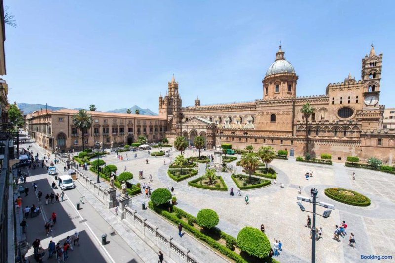 Palermo Cathedral View Apartments