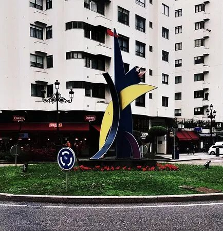 Monumento <Como chove miudino>