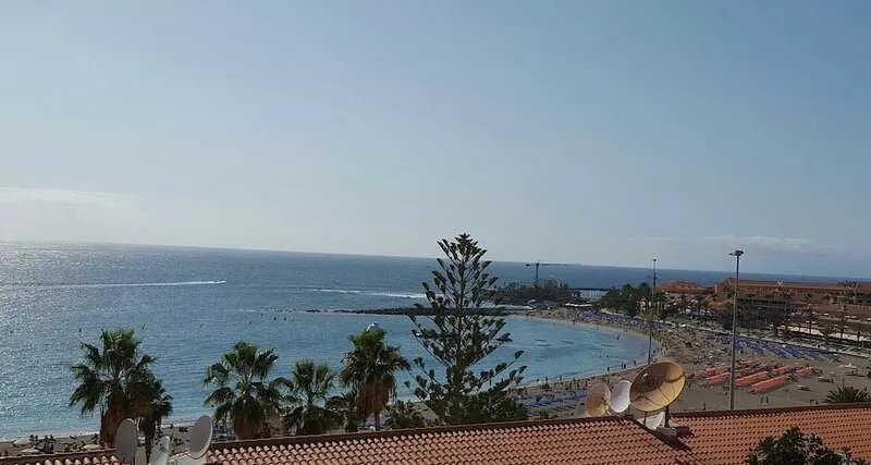 BEAUTIFUL APARTMENT 60m2, SEA VIEW, 1 BEDROOM, LIVING ROOM, KITCHEN, BATH