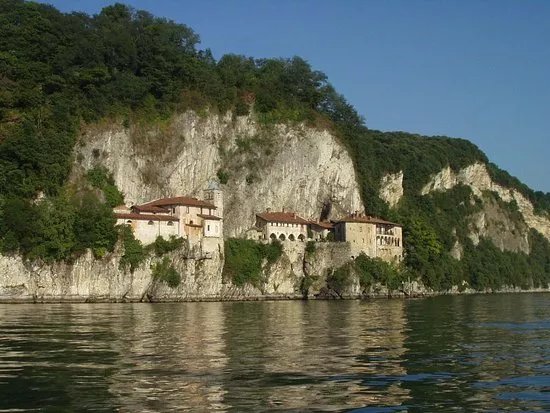 grotta dei Roccioni