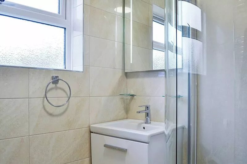Quietly situated yet very close to the town centre.