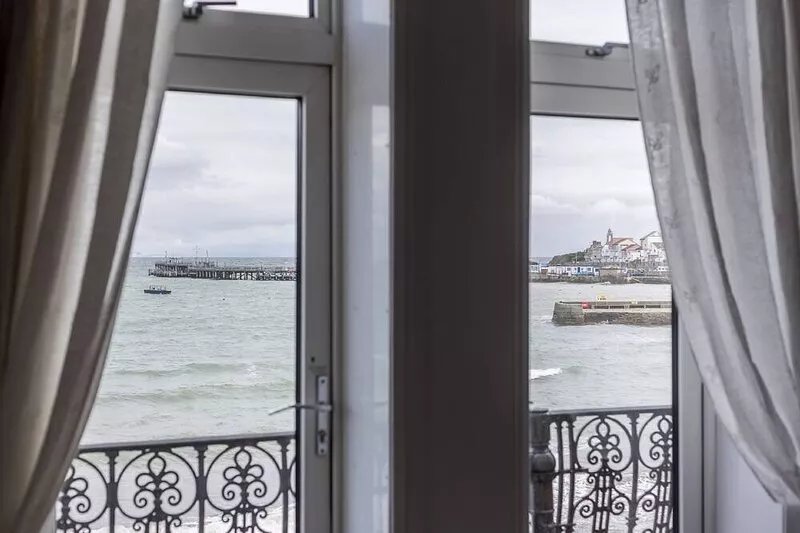 Balcony Apartment, Swanage. Sleeps 4 & baby