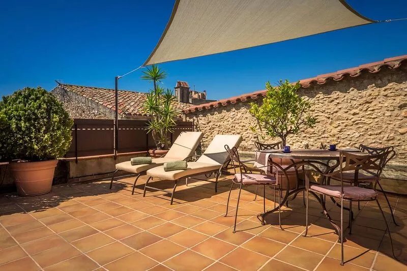 CAN FELIP Apartment in an 18th Century Listed Building